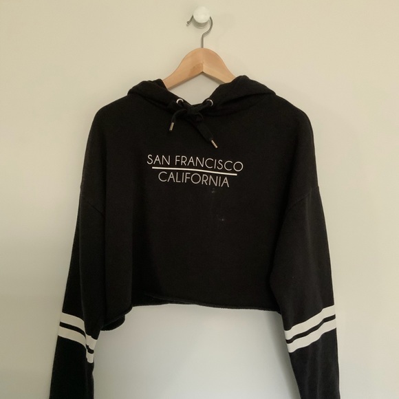 Crop Hoddie - Picture 1 of 3